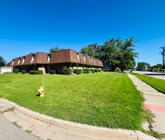 Plus de détails pour 956 Lincoln Ave, Holland, MI - Logement à vendre