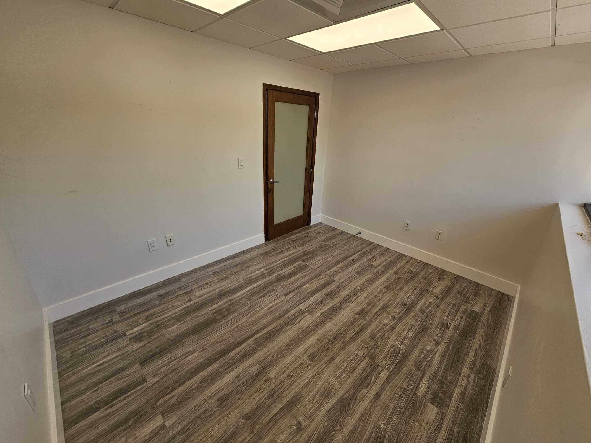 501 Golden Isles Dr, Hallandale Beach, FL à louer Photo intérieure– Image 1 sur 1
