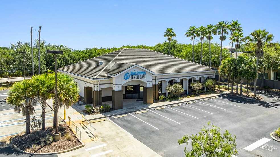 5242 Little Rd, New Port Richey, FL à vendre - Photo de l’immeuble – Image 3 sur 3