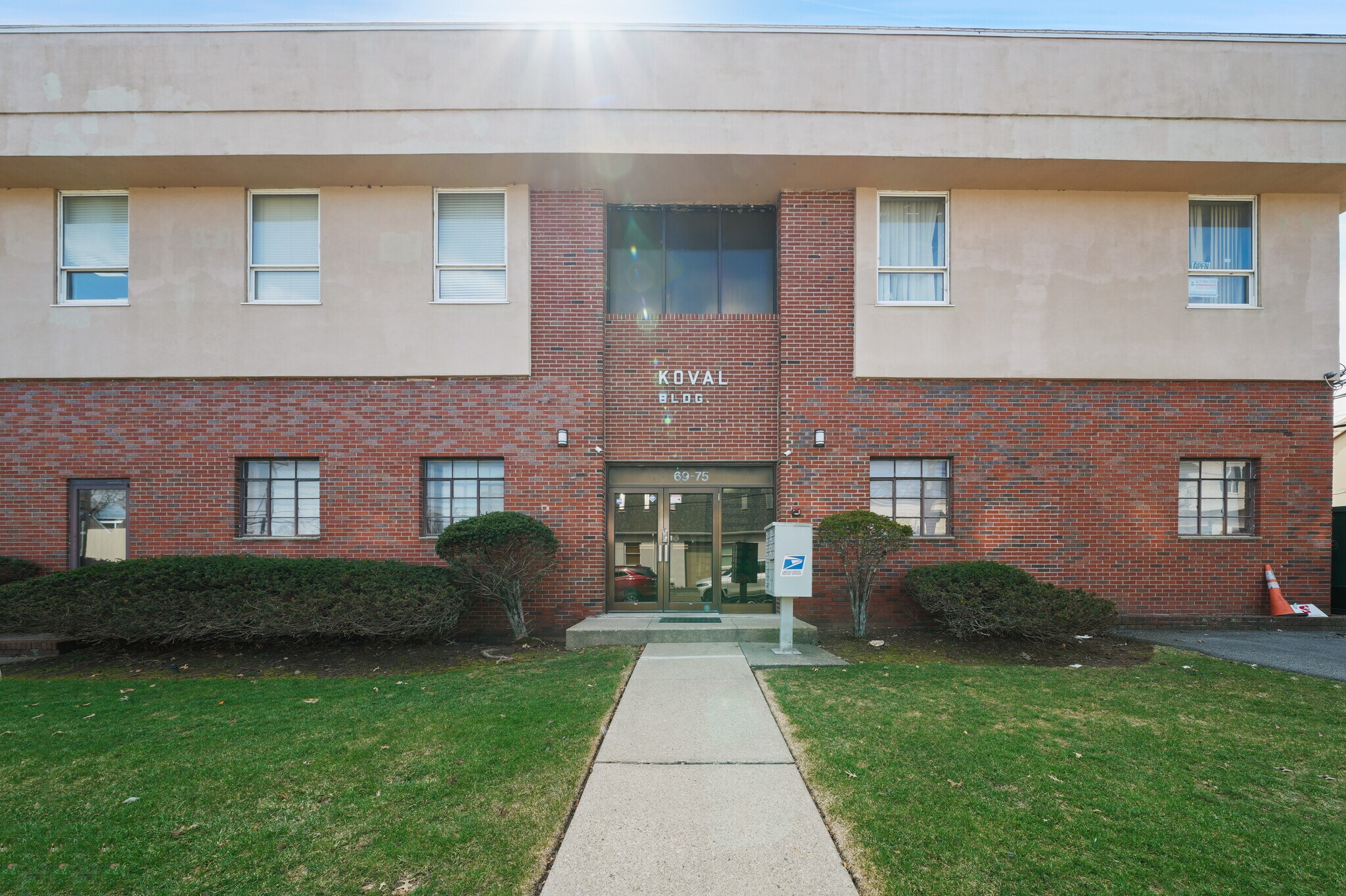 75 Armour Pl, Dumont, NJ à vendre Photo principale– Image 1 sur 12