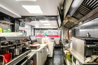 161 Brick Ln, Londres à louer Photo intérieure– Image 2 sur 11