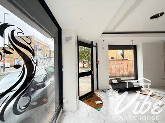 Plus de détails pour 22 Lordship Ln, Londres - Local commercial à louer
