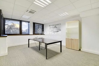 22 Rue Du President Wilson, Levallois-Perret à louer Photo intérieure– Image 2 sur 6