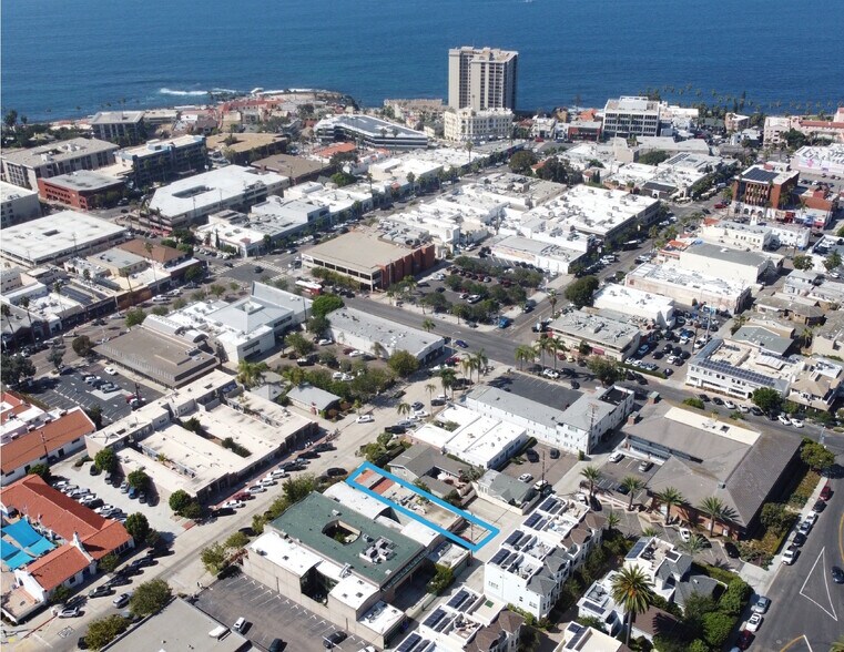 7737 Herschel Ave, La Jolla, CA à louer - Photo intérieure – Image 3 sur 4