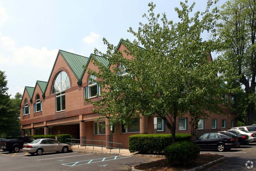 166 Main St, Lincoln Park, NJ à louer - Photo de l’immeuble – Image 3 sur 9