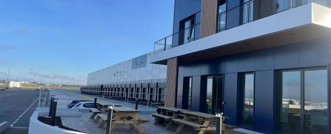 Plus de détails pour Industriel/Logistique à louer