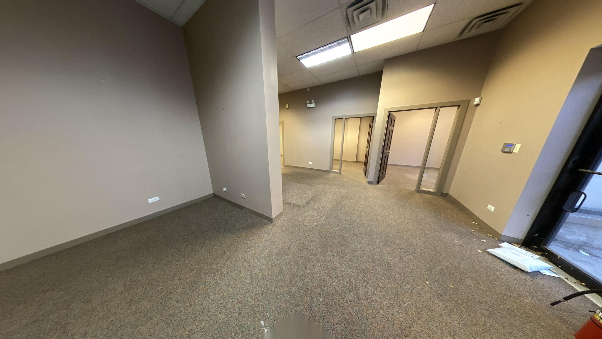 1701 W Belmont Ave, Chicago, IL à louer Photo intérieure– Image 1 sur 5