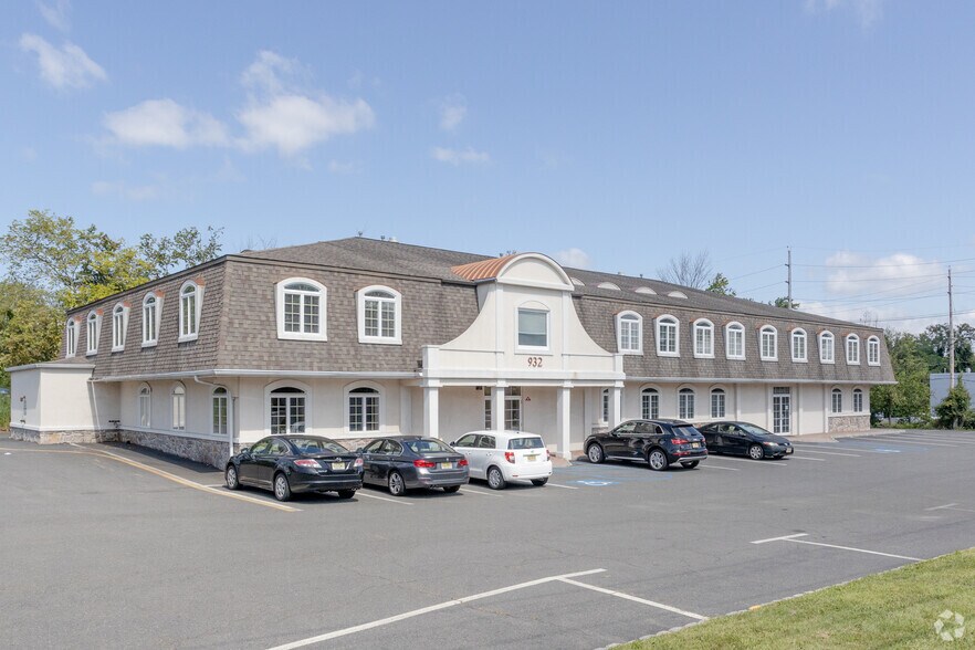 932 Route 206, Princeton, NJ à vendre - Photo principale – Image 1 sur 10