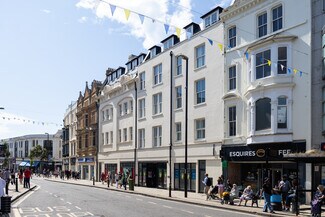 Plus de détails pour 19-23 South St, Worthing - Local commercial à louer