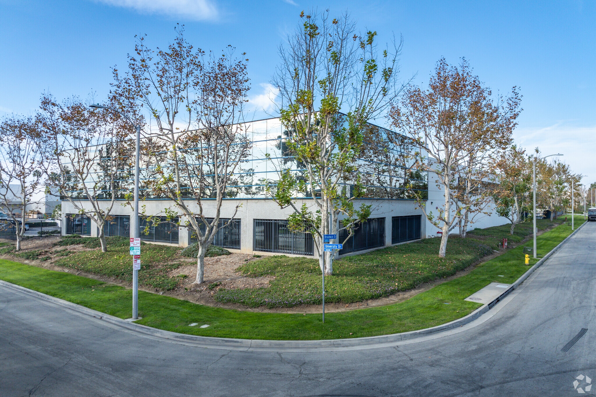18841 Broadwick St, Rancho Dominguez, CA à louer Photo principale– Image 1 sur 9