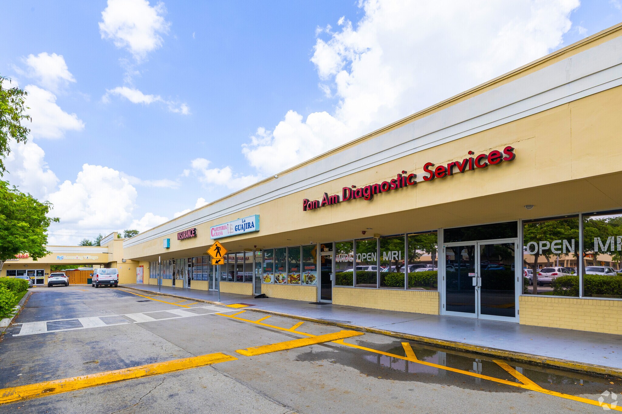 1708 N University Dr, Pembroke Pines, FL à louer Photo principale– Image 1 sur 6
