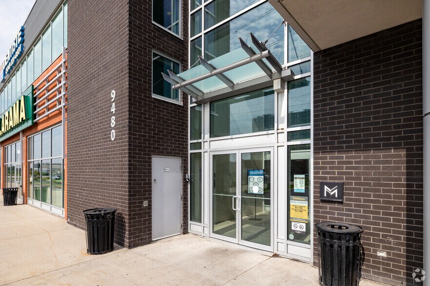 9480-9500 Boul Lacordaire, Montréal, QC à louer - Photo de l’immeuble – Image 3 sur 4