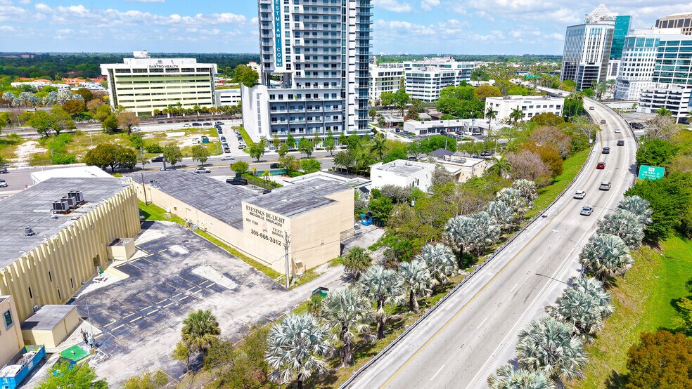 9621 S Dixie Hwy, Miami, FL à vendre - Photo de l’immeuble – Image 3 sur 6