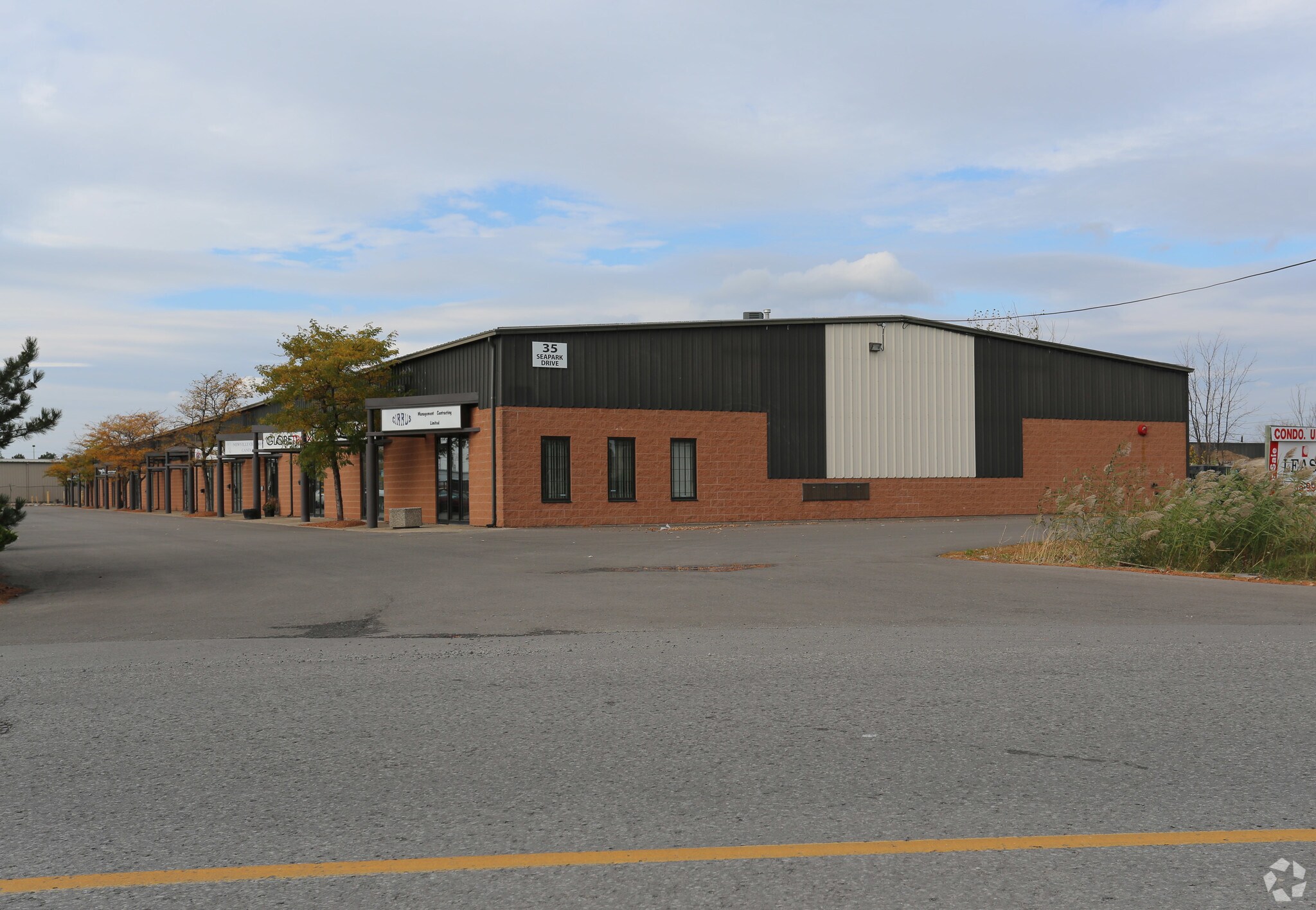 35 Seapark Dr, St Catharines, ON à louer Photo principale– Image 1 sur 6