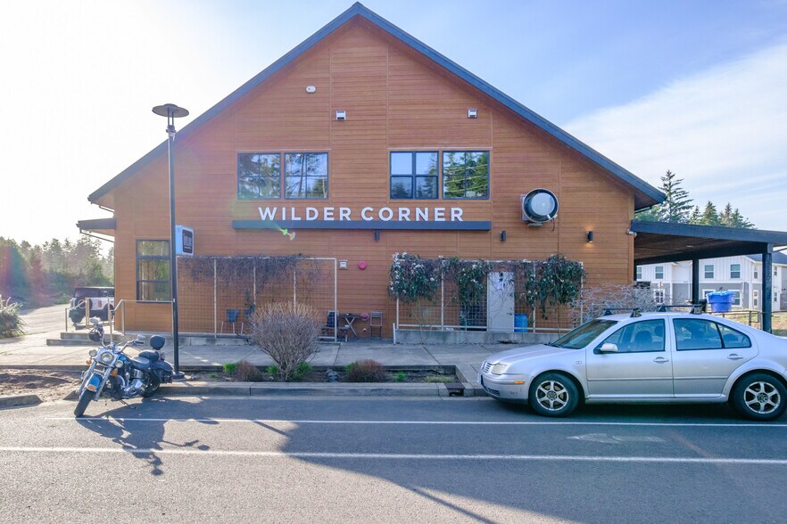 755 SE College Way, Newport, OR à vendre - Photo de l’immeuble – Image 3 sur 24