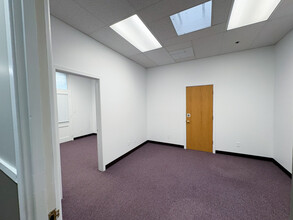 1020 Cedar Ave, St Charles, IL à louer Photo intérieure– Image 1 sur 7