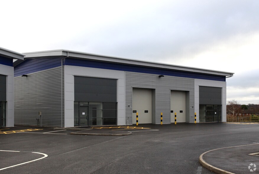 Southend Ln, Londres à louer - Photo de l’immeuble – Image 2 sur 4