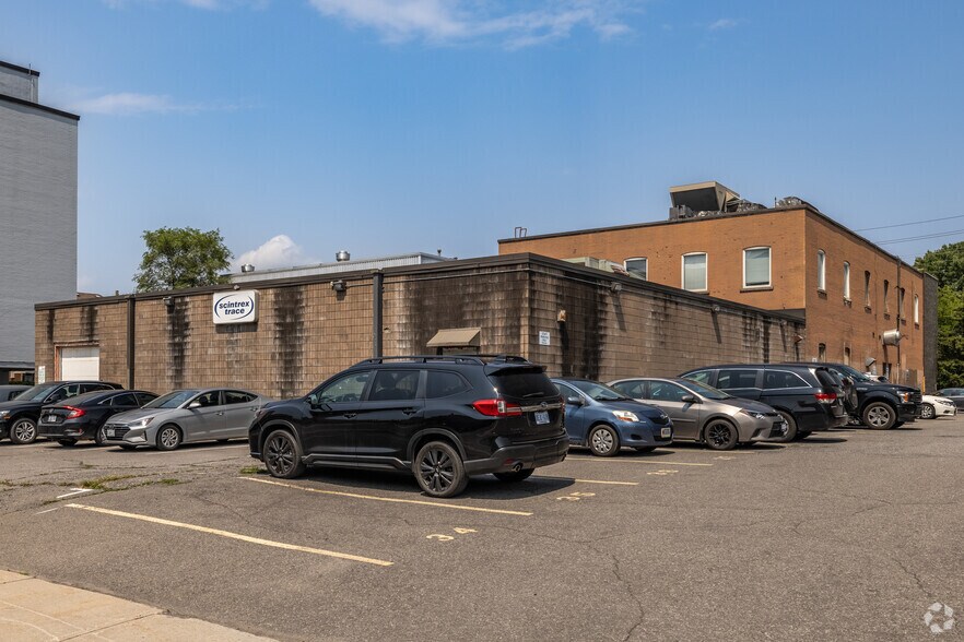 300 Parkdale Ave, Ottawa, ON à vendre - Photo de l’immeuble – Image 2 sur 4