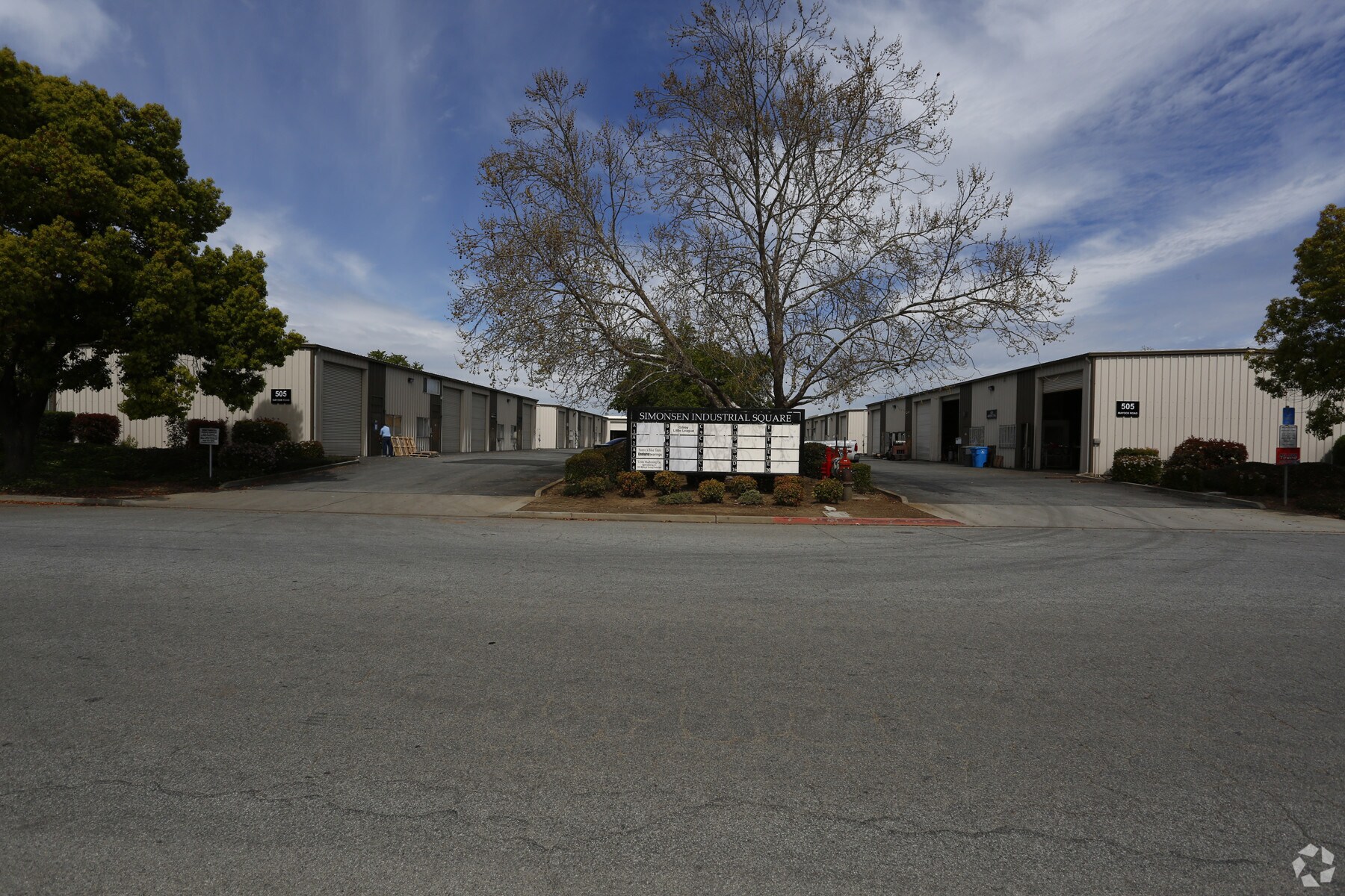 505 Mayock Rd, Gilroy, CA à louer Photo de l’immeuble– Image 1 sur 18