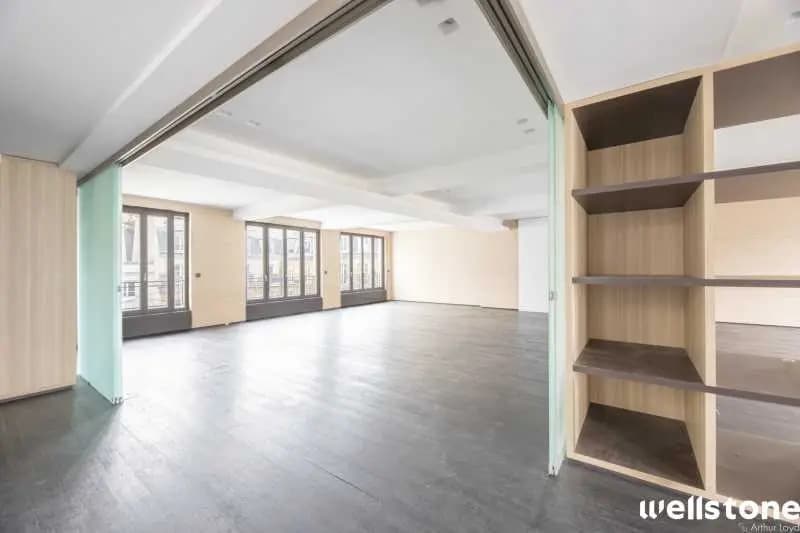 Bureau dans Paris à louer - Photo de l’immeuble – Image 2 sur 14