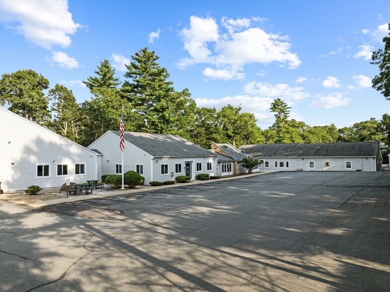 513 Mill St, Marion, MA à vendre - Photo de l’immeuble – Image 3 sur 41