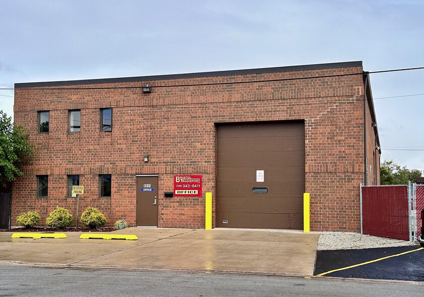 4911 Division St, Melrose Park, IL à vendre - Photo de l’immeuble – Image 2 sur 8