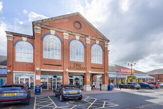 Plus de détails pour Octagon Centre, Burton On Trent - Local commercial à louer