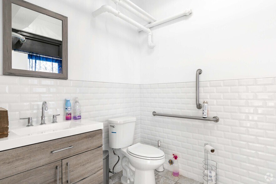 47-09 30th St, Long Island City, NY à louer - Photo intérieure – Image 3 sur 21
