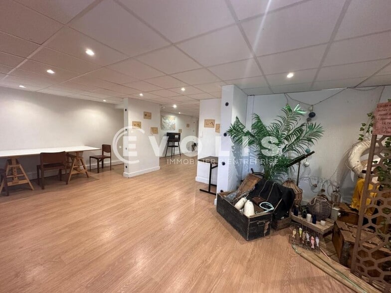 Local d’activités dans Montrouge à louer - Photo intérieure – Image 3 sur 10