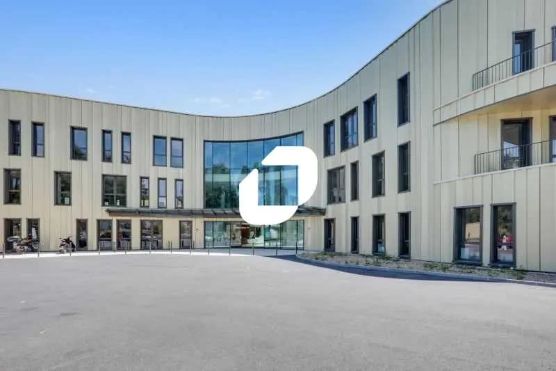 115 Rue Sans Souci, Limonest à louer - Photo de l’immeuble – Image 2 sur 7