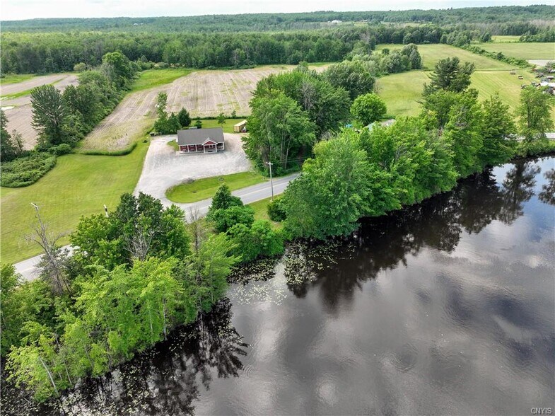 7487 Vienna Rd, Blossvale, NY à vendre - Photo de l’immeuble – Image 2 sur 39