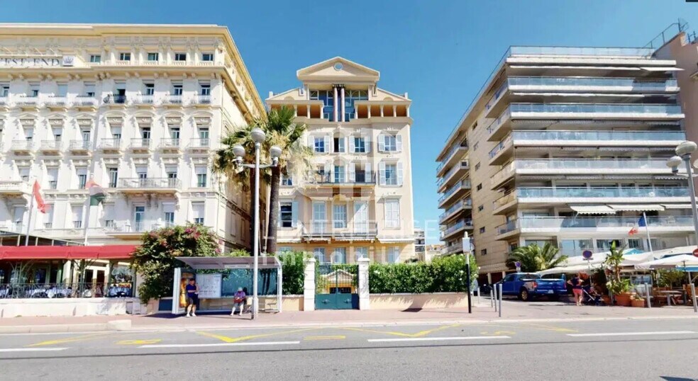 Local commercial dans Nice à vendre - Photo de l’immeuble – Image 2 sur 4