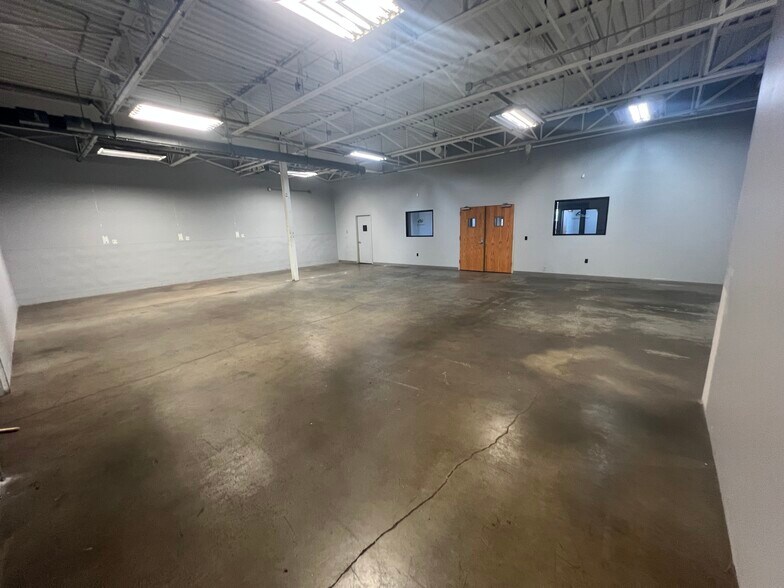 740 Driving Park Ave, Rochester, NY à louer - Photo de l’immeuble – Image 2 sur 32