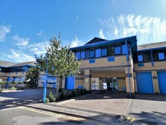 Plus de détails pour 1-7 Ryan Dr, Brentford - Bureau, Industriel/Logistique à louer