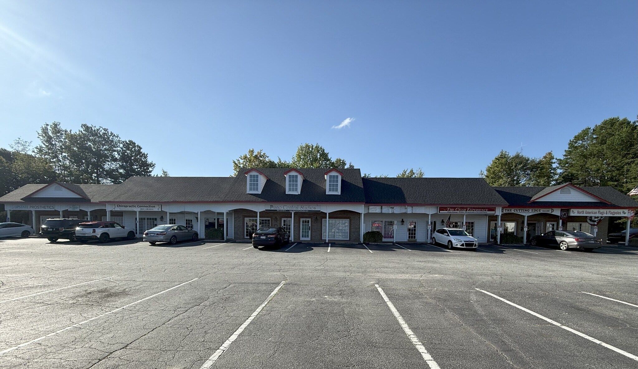 1622-1624 Woodruff Rd, Greenville, SC à louer Photo de l’immeuble– Image 1 sur 3