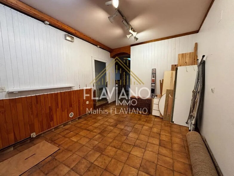 Local commercial dans Barcelonnette à vendre - Photo intérieure – Image 2 sur 6