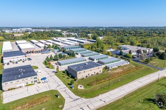 520 Technology Way, Saukville, WI - VUE AÉRIENNE  vue de carte - Image1