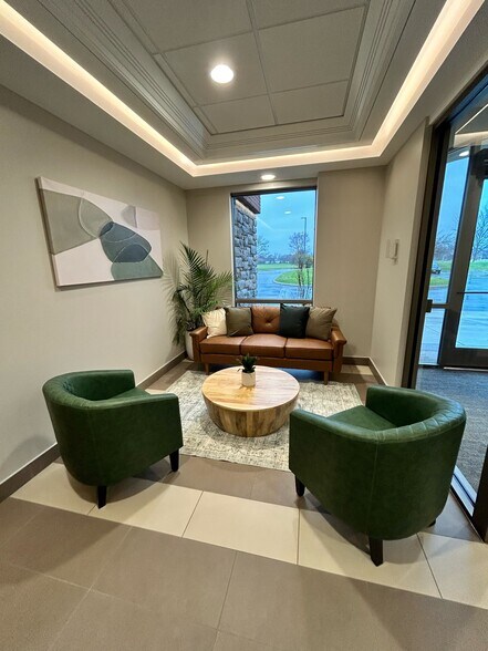 5775 Perimeter Dr, Dublin, OH à louer - Photo intérieure – Image 2 sur 28