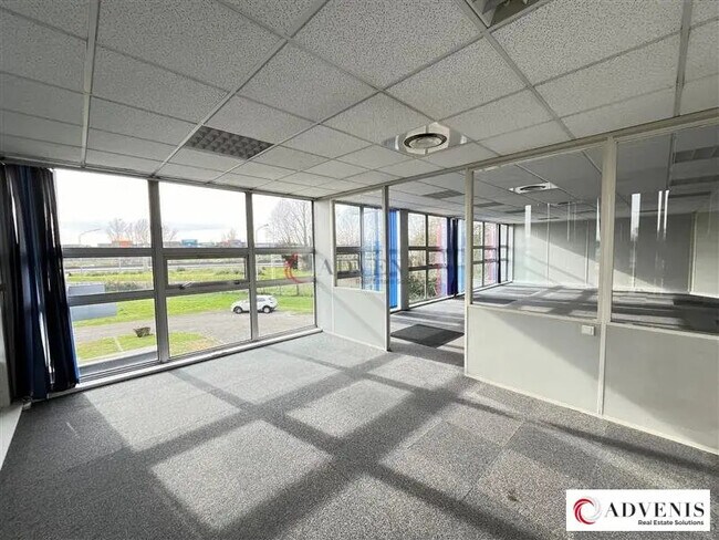 Plus de détails pour Bureau à louer