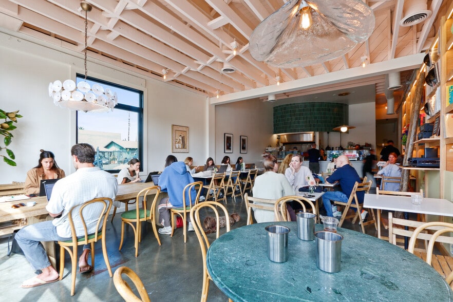 1700-1702 Lincoln Blvd, Venice, CA à vendre - Photo intérieure – Image 3 sur 10