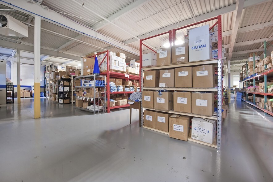 10 Fadem Rd, Springfield, NJ à louer - Photo intérieure – Image 3 sur 35