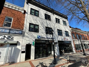 656-658 S Main St, Greenville, SC à louer Photo de l’immeuble– Image 2 sur 10