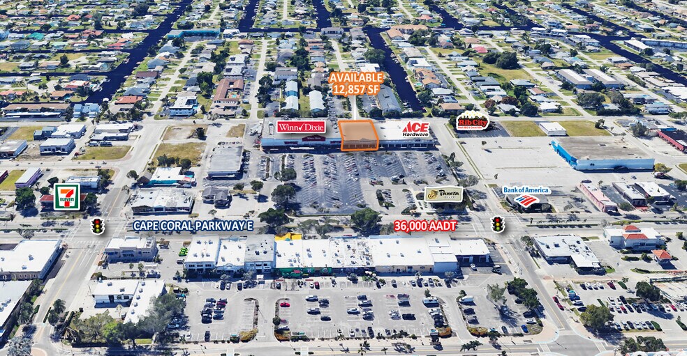 1012-1016 Cape Coral Pky E, Cape Coral, FL à louer - Photo de l’immeuble – Image 1 sur 7