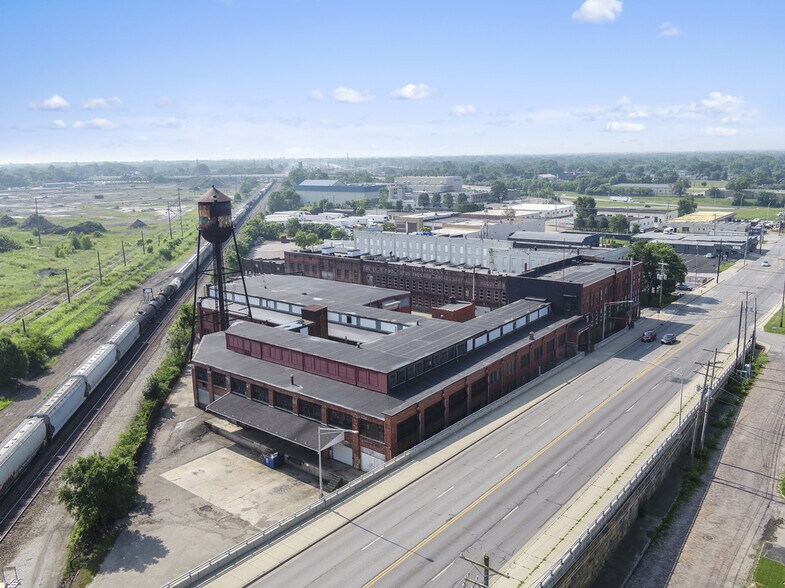 2050 S High St, Columbus, OH à louer - Photo de l’immeuble – Image 2 sur 21