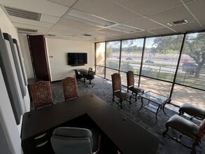 10401 W IH-10, San Antonio, TX à louer Photo intérieure– Image 1 sur 2