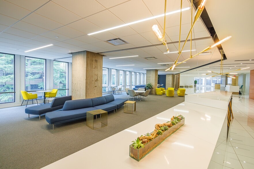 717 N Harwood St, Dallas, TX à louer - Photo intérieure – Image 3 sur 8