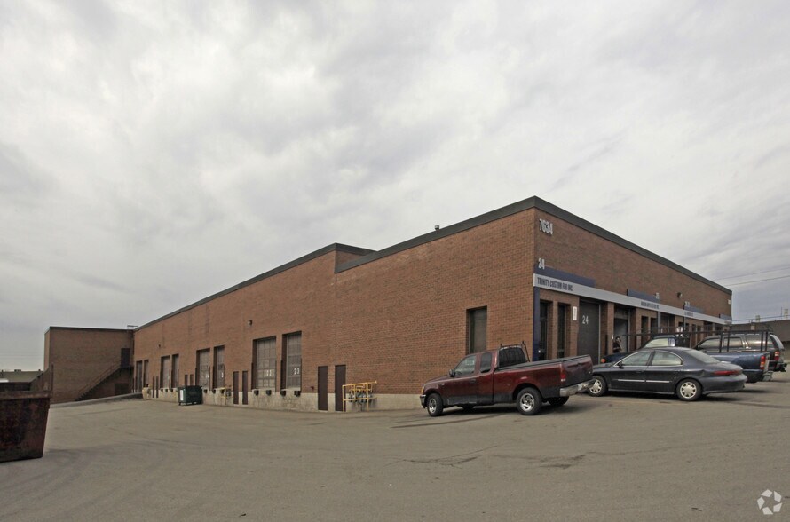 7634 Kimbel St, Mississauga, ON à louer - Photo de l’immeuble – Image 2 sur 6