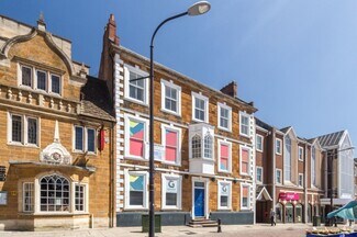 Plus de détails pour Market Sq, Northampton - Local commercial à louer