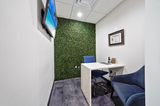 530 NW 54th St, Miami, FL à louer Photo intérieure– Image 2 sur 20