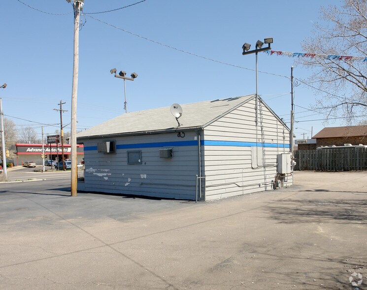 3535 E Main St, Whitehall, OH à vendre - Photo de l’immeuble – Image 3 sur 9